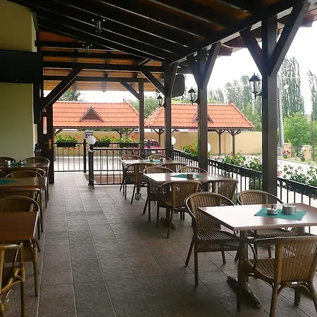 בית הארחה Kastiel